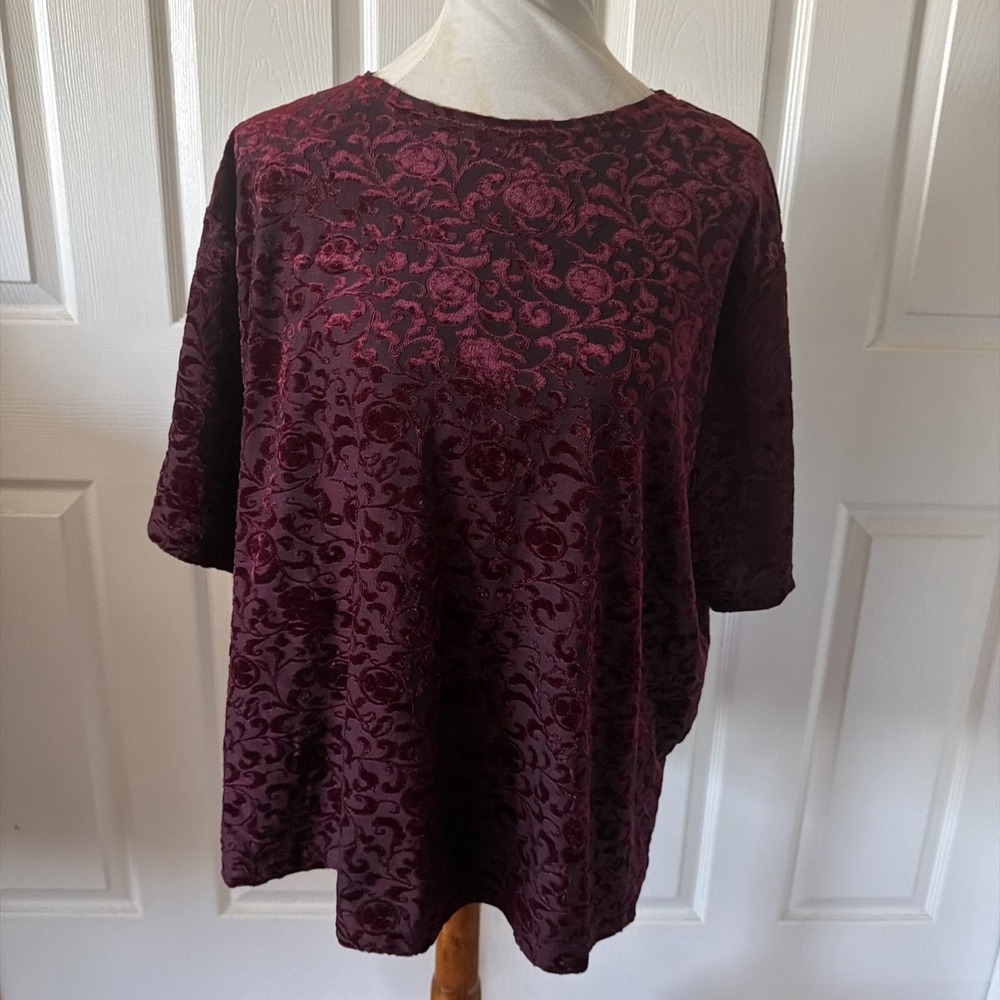 Burgundy Womens Velvety Burnout Scroll Top 2X Round Neck Textured Holiday